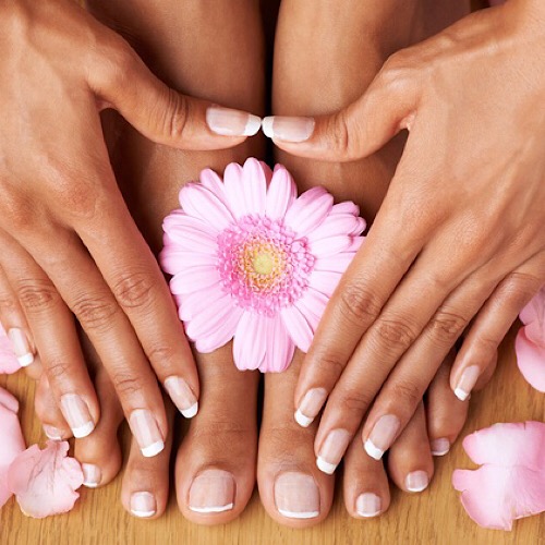 9 ESSENTIALS NAIL SPA - Natural Nails